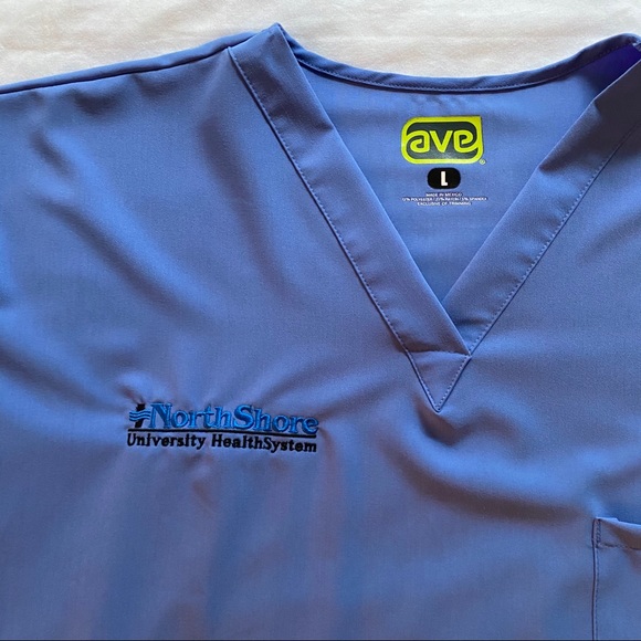 Ceil blue Unisex Scrub Top - Madison Ave - Picture 3 of 4